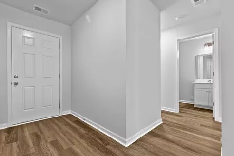 Entry Way - 558 Wilbur Rd, Conway, SC 29527 photo 6 of 10