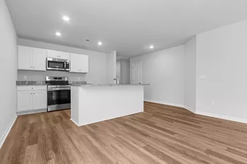Kitchen - 558 Wilbur Rd, Conway, SC 29527 photo 2 of 4