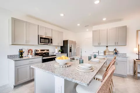 Kitchen - 13741 Squall Ln, Hudson, FL 34669 photo 6 of 8