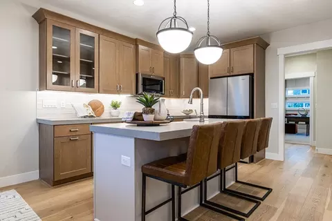 Kitchen - 916 E Harrier St, Eagle Mountain, UT 84005 photo 2 of 8