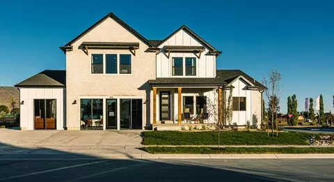 Exterior - 916 E Harrier St, Eagle Mountain, UT 84005 photo 11 of 12