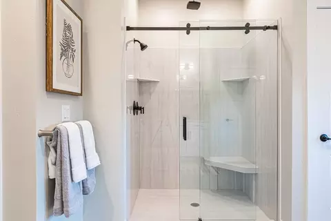 Bath - 916 E Harrier St, Eagle Mountain, UT 84005 photo 7 of 9