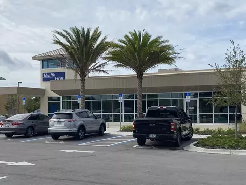 Exterior - 991 Crocus St NE, Palm Bay, FL 32907 photo 11 of 12