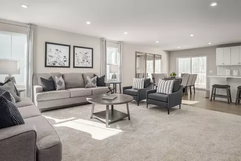 Living - 3231 Short Rd, Hickory, NC 28602 photo 1 of 3
