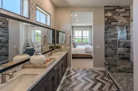 Bath - 1035 E Combs Rd, Queen Creek, AZ 85140 photo 1 of 5