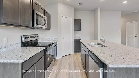 Entry Way - 2950 Chickasaw Dr, Bryan, TX 77807 photo 2 of 7