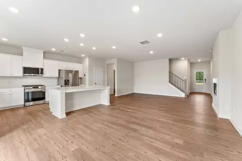 Living - 1383 Farmers Loop, Austell, GA 30106 photo 2 of 6