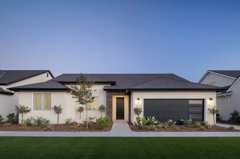 Exterior - 2154 Clark St, Delano, CA 93215 photo 6 of 8