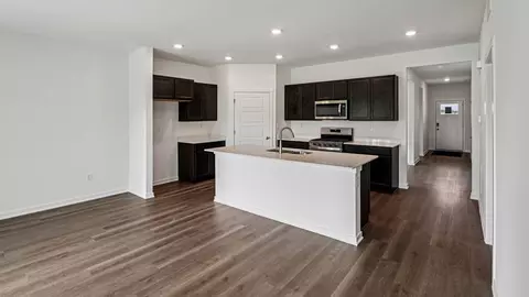 Kitchen - 14845 S Starflower Cir, Plainfield, IL 60544 photo 4 of 11