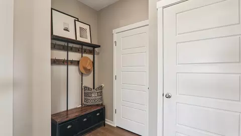 Entry Way - 14845 S Starflower Cir, Plainfield, IL 60544 photo 3 of 6