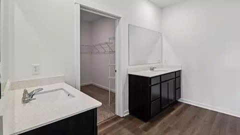Bath - 14845 S Starflower Cir, Plainfield, IL 60544 photo 3 of 5