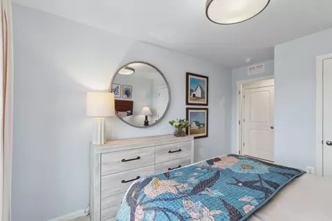 Bedroom - 1458 Trinity Dr, Columbia, SC 29209 photo 10 of 14