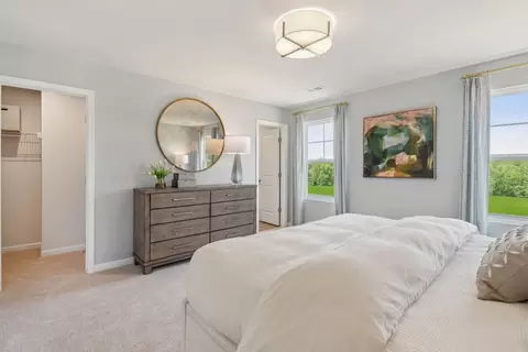 Bedroom - 1458 Trinity Dr, Columbia, SC 29209 photo 9 of 14