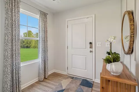 Entry Way - 1458 Trinity Dr, Columbia, SC 29209 photo 11 of 12