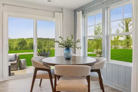 Dining - 1458 Trinity Dr, Columbia, SC 29209 photo 1 of 3