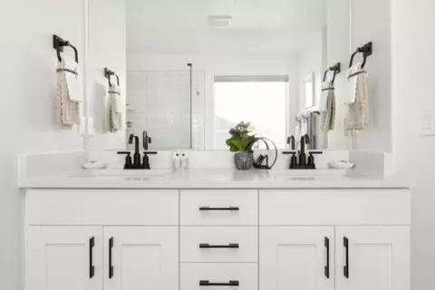 2467 N Deseret View St, Tooele, UT 84074