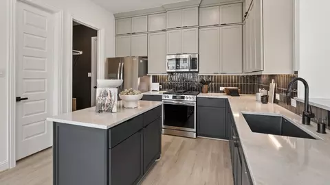 Kitchen - 305 Box Elder Ct, Waller, TX 77484 photo 1 of 5