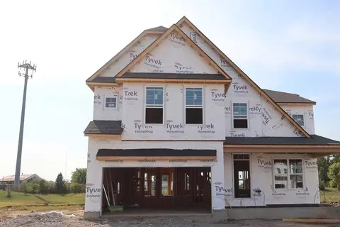 1813 Grove Park Dr, Milford, OH 45150