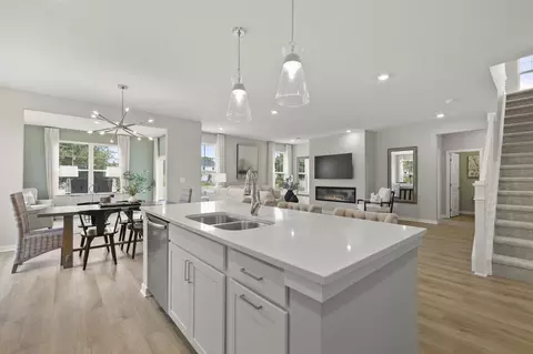 Kitchen - 435 Garrett Trl, Lithopolis, OH 43136 photo 6 of 7