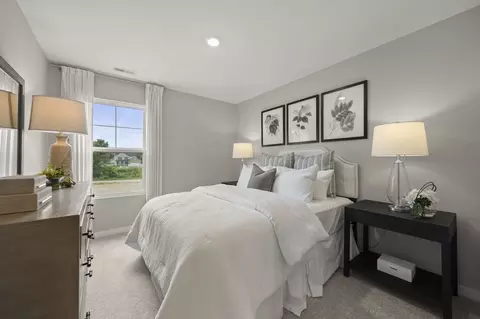 Bedroom - 435 Garrett Trl, Lithopolis, OH 43136 photo 3 of 10