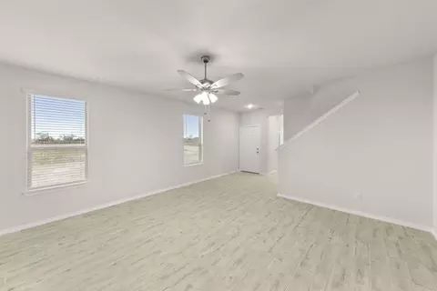 Living - 111 Aston Way, Terrell, TX 75160 photo 3 of 5