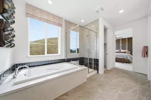 Bath - 5604 Fallen Leaf Ln, Antioch, CA 94531 photo 4 of 5