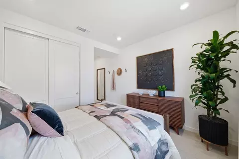 Bedroom - 5604 Fallen Leaf Ln, Antioch, CA 94531 photo 2 of 9