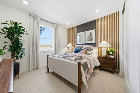 Bedroom - 5604 Fallen Leaf Ln, Antioch, CA 94531 photo 1 of 9