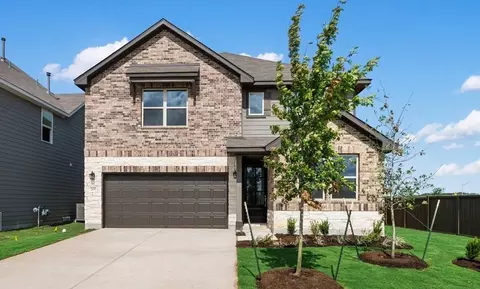 200 Willow Heights Dr, Hutto, TX 78634