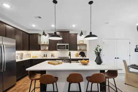 Valor Lane, Martinsburg, WV 25401