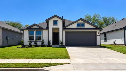 1520 Lemon Tree Ln, Fort Worth, TX 76140