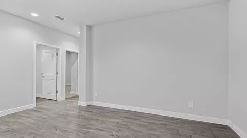 Living - 1935 Jackson St, Cleburne, TX 76033 photo 3 of 7