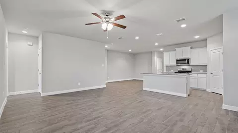 Living - 1935 Jackson St, Cleburne, TX 76033 photo 6 of 7