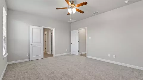 Bedroom - 1935 Jackson St, Cleburne, TX 76033 photo 3 of 23