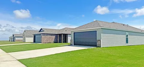 Exterior - 901 Albarossa Ave, Lowell, AR 72745 photo 2 of 7