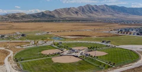 View/Area - 2154 E Swallow Dr, Eagle Mountain, UT 84005 photo 3 of 5