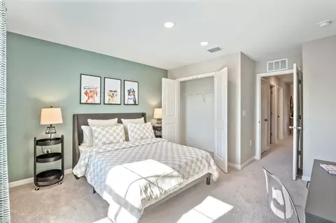 Bedroom - 2278 Red Pine Ct, Eustis, FL 32726 photo 4 of 5