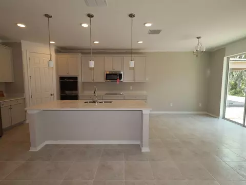 5756 Freesia Dr, Lakeland, FL 33811