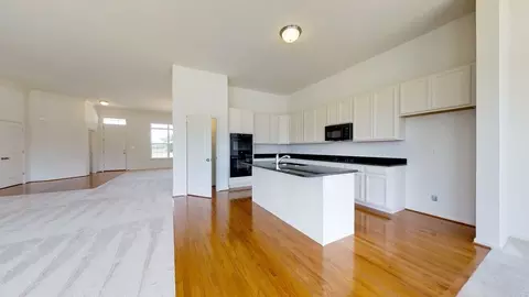 Kitchen - 31 Summit Dr, Smyrna, DE 19977 photo 1 of 3