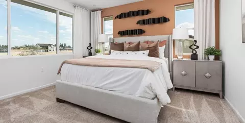 Bedroom - 881 E Ahronian Ave, Fowler, CA 93625 photo 3 of 5
