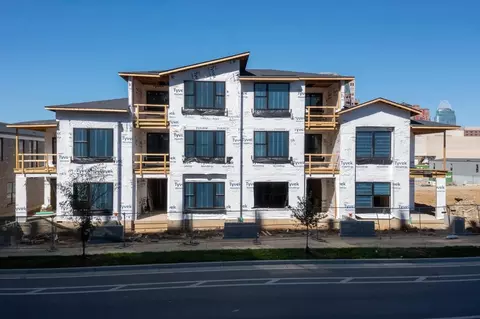 Exterior - 108 W 4th St, Covington, KY 41011 photo 2 of 3