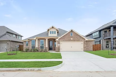 152 Rosewood Dr, Glenn Heights, TX 75154