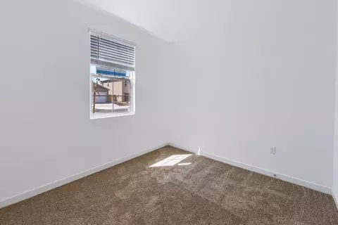 Bedroom - 274 Nadine St, Merced, CA 95341 photo 1 of 4