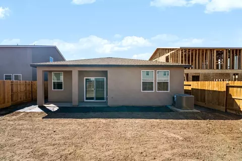 Exterior - 274 Nadine St, Merced, CA 95341 photo 5 of 13