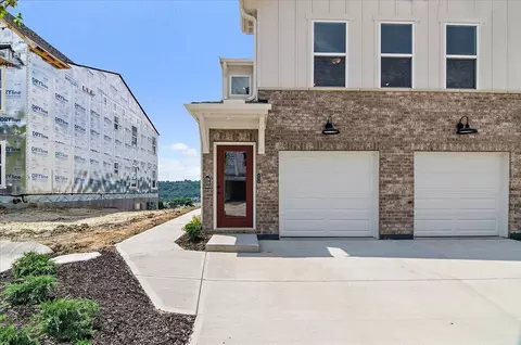 552 Station Dr, Ludlow, KY 41016