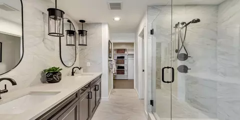 Bath - 2106 W 2530 N, Clinton, UT 84015 photo 3 of 4