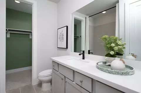 Bath - 960 Concan Dr, Plano, TX 75075 photo 2 of 4