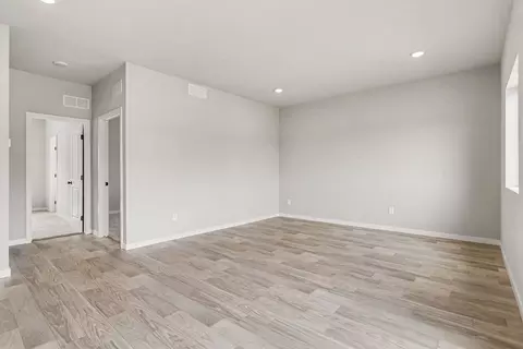 Living - 52011 Pulver Rd, Three Rivers, MI 49093 photo 3 of 6