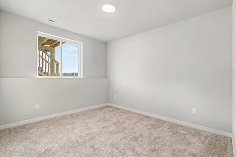 Bedroom - 52011 Pulver Rd, Three Rivers, MI 49093 photo 3 of 8