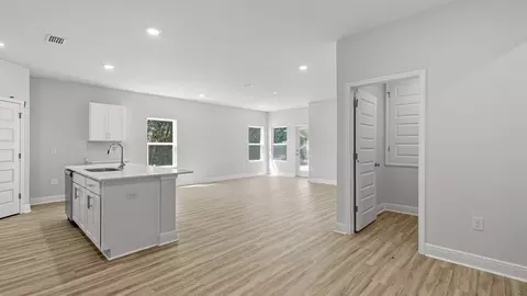 Entry Way - 2804 Wingman Way, Crestview, FL 32539 photo 1 of 10